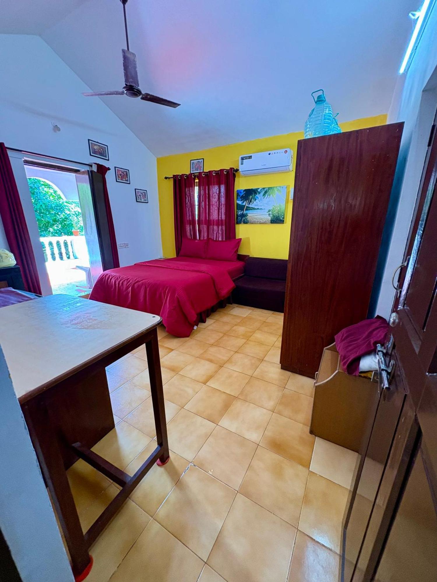 Jes Guest House Majorda Buitenkant foto