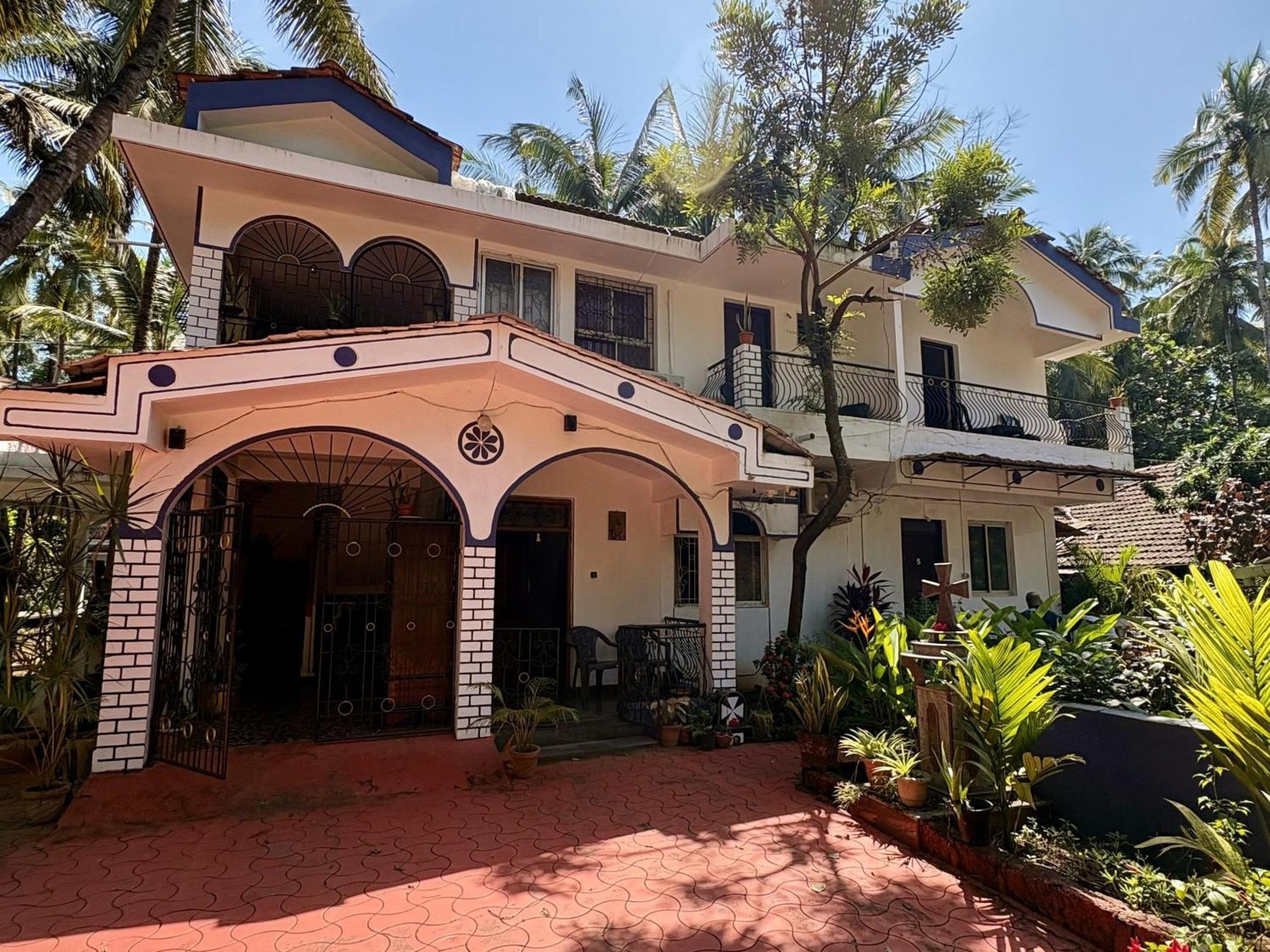 Jes Guest House Majorda Buitenkant foto